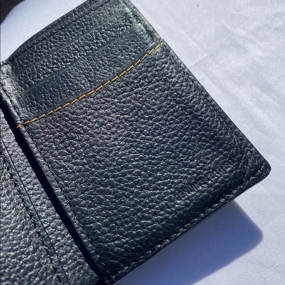 VTG 🇮🇹 💯 Leather Wallet Sz 4”x3”